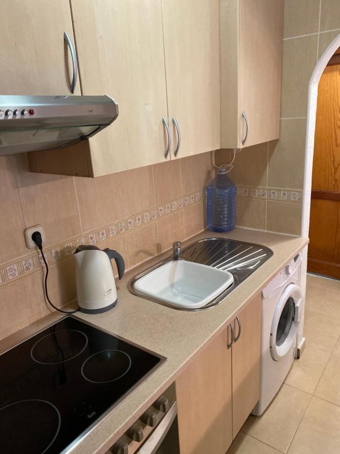קורלחו Estrella Del Mar 8. 1 Bedroom Villa With Pool And Gardens 300 Metres From The Beach מראה חיצוני תמונה
