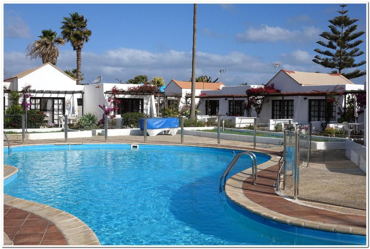 קורלחו Estrella Del Mar 8. 1 Bedroom Villa With Pool And Gardens 300 Metres From The Beach מראה חיצוני תמונה